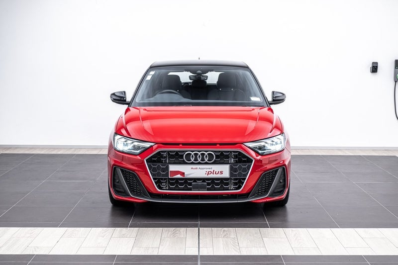 2025 Audi A1 35 TFSI S LINE image 4