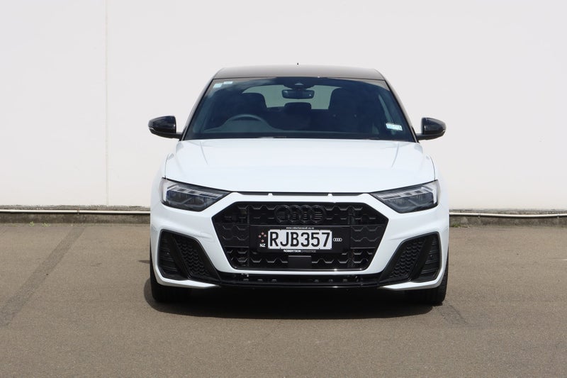 2025 Audi A1 35 TFSI S line image 5