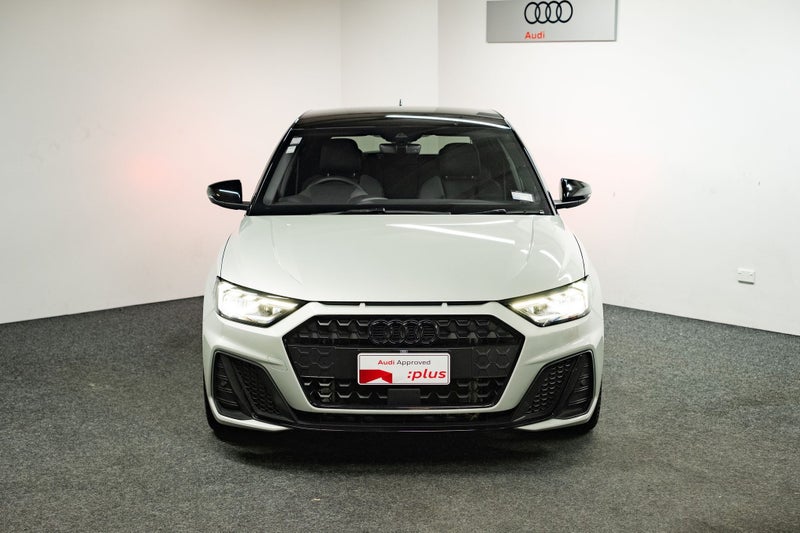 2025 Audi A1 35 TFSI S line image 2