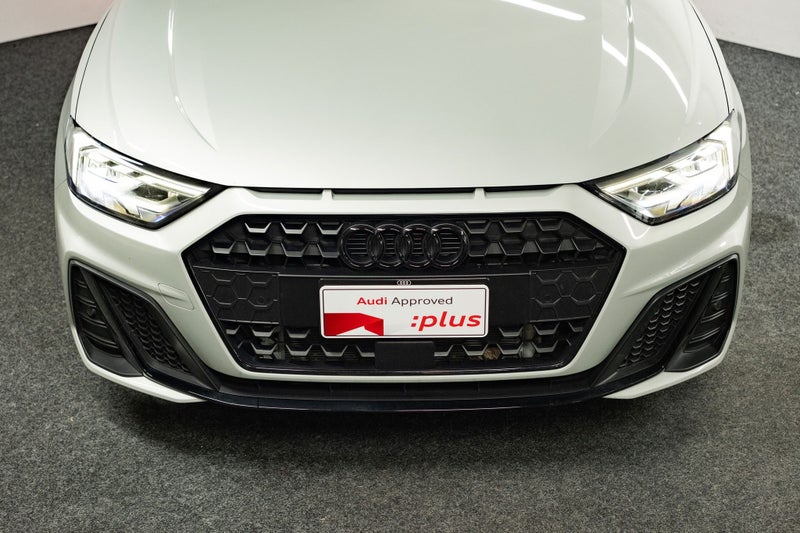 2025 Audi A1 35 TFSI S line image 3