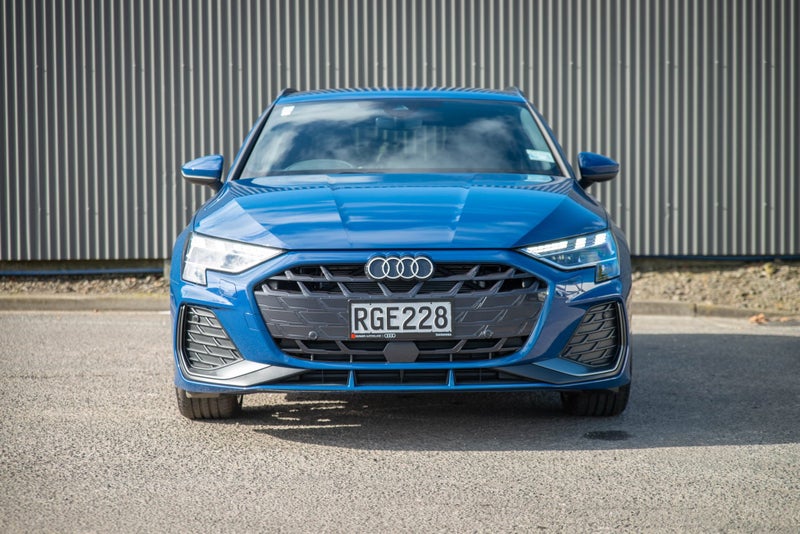 2025 Audi A3 35 TFSI 110kW S line Sportback image 4