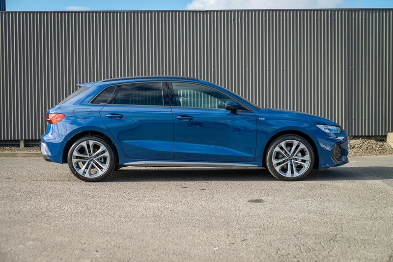 2025 Audi A3 35 TFSI 110kW S line Sportback image 5