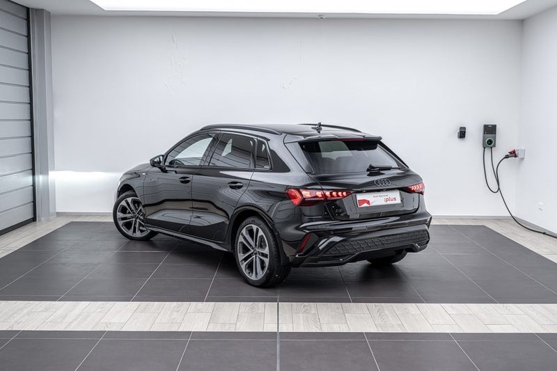 2025 Audi A3 SPORTBACK 35 TFSI S TRONIC 110 KW image 3