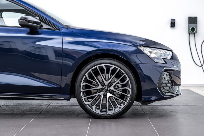 2025 Audi A3 SPORTBACK 35 TFSI S TRONIC 110 KW image 4