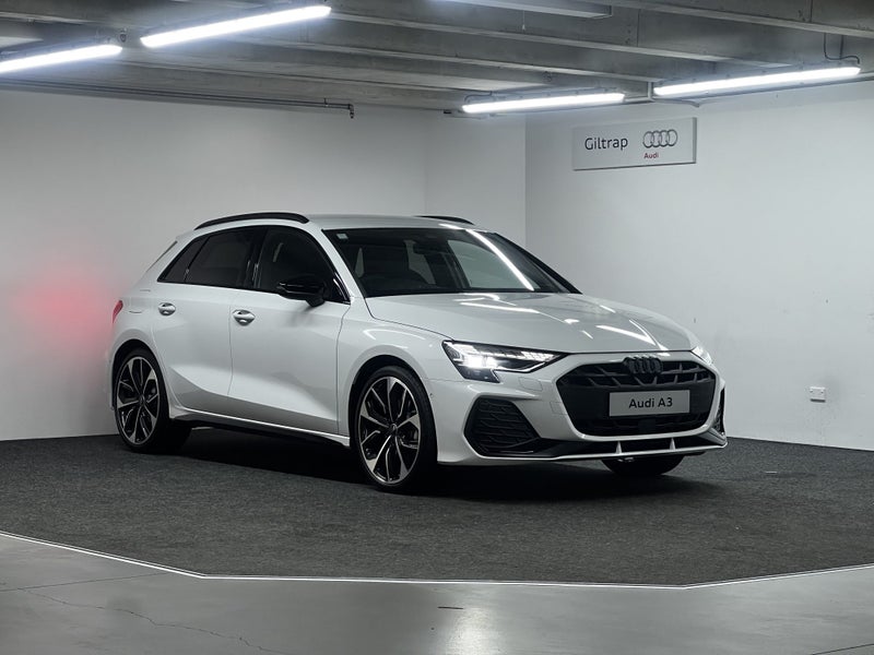 2025 Audi A3 Sportback 35 TFSI S tronic image 1