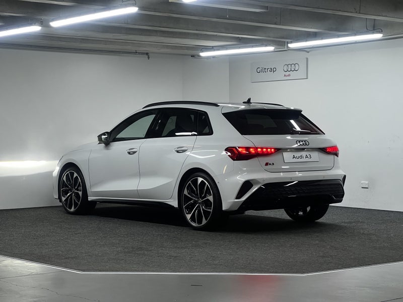 2025 Audi A3 Sportback 35 TFSI S tronic image 4