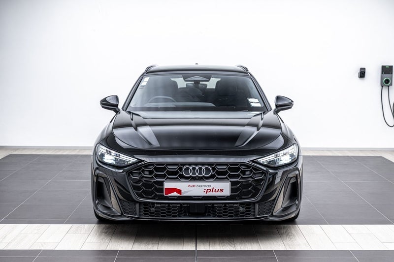 2025 Audi A5 e-Hybrid Avant S line image 5