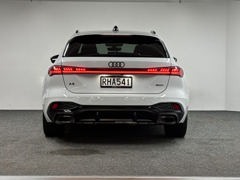 2025 Audi A5 e-Hybrid Avant S line image 5