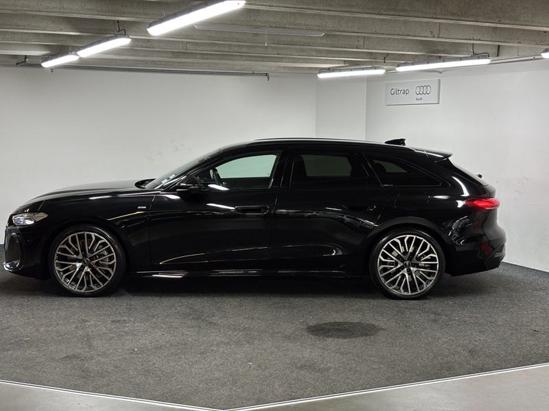 2025 Audi A5 e-Hybrid Avant S line image 3