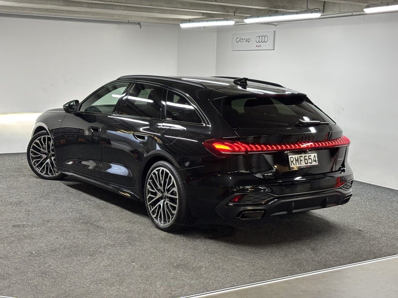 2025 Audi A5 e-Hybrid Avant S line image 4