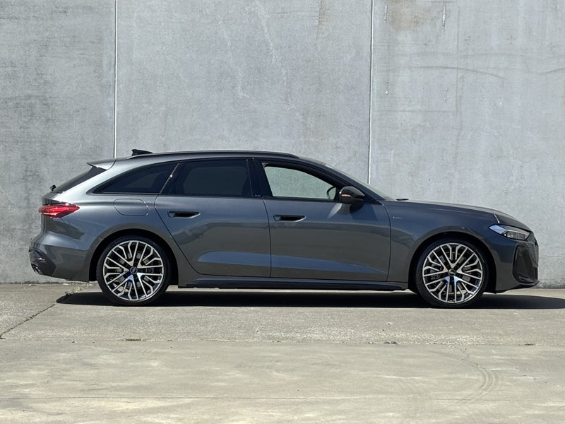 2025 Audi A5 E-Hybrid PHEV Quattro Avant image 2