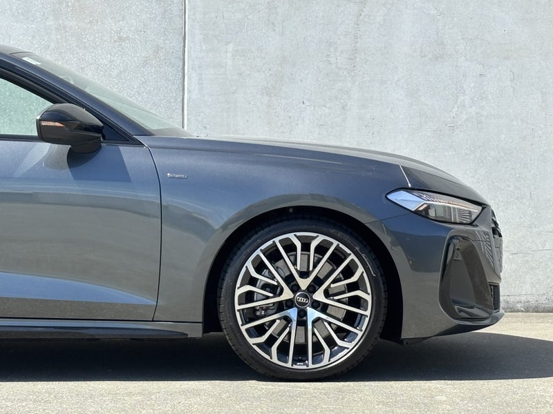 2025 Audi A5 E-Hybrid PHEV Quattro Avant image 3