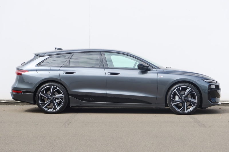 2025 Audi A6 Avant E-tron image 2