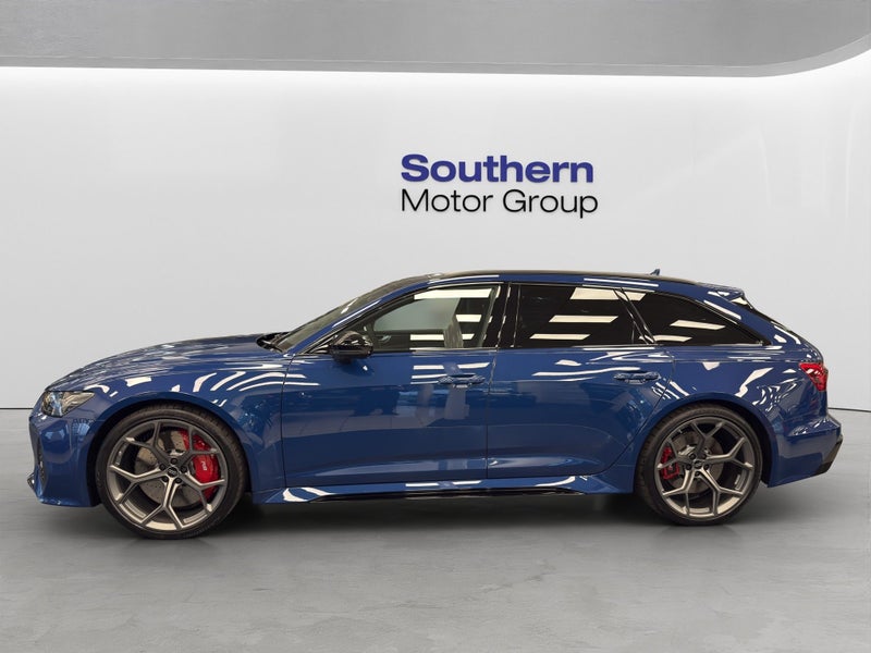 2025 Audi Avant RS 6 performance TFSI image 5