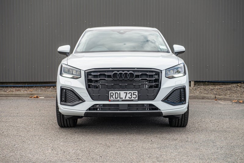 2025 Audi Q2 35 1.5TFSI 110kW Dynamic Black Edi... image 5