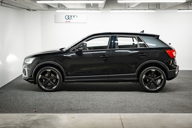 2025 Audi Q2 35 TFSI S tronic 110 kW image 3