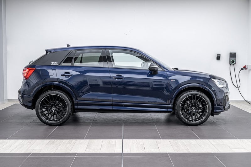 2025 Audi Q2 40 TFSI QUATTRO S LINE image 2
