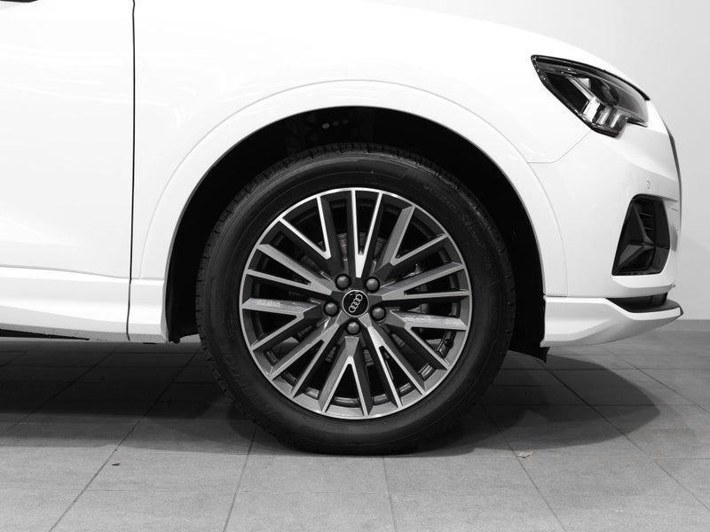 2025 Audi Q3 35 Advanced Turbo Petrol image 4