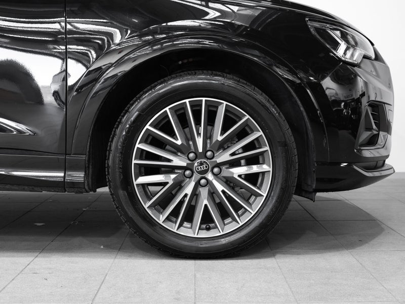 2025 Audi Q3 35 S-Line 110kW Turbo Petrol image 5