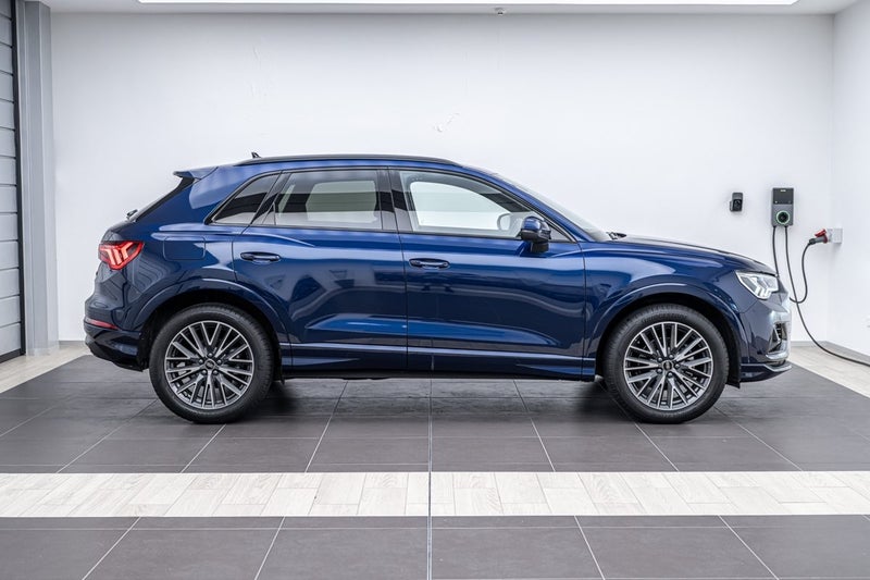 2025 Audi Q3 35 TFSI Advanced image 2