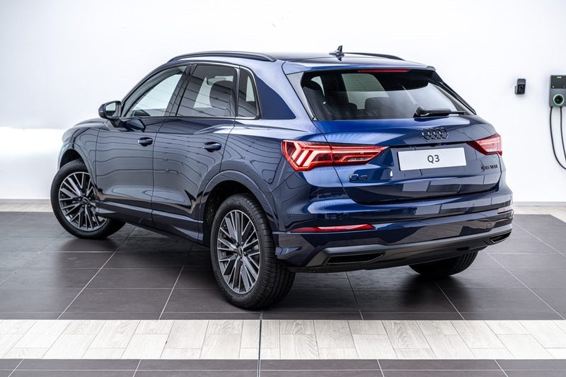 2025 Audi Q3 35 TFSI Advanced image 3