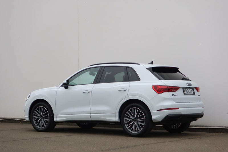 2025 Audi Q3 35 TFSI Dynamic Black Limited Edition image 5