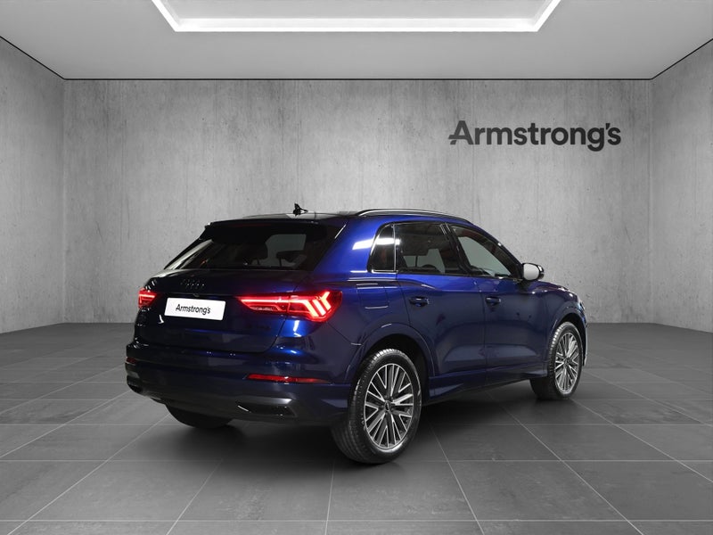 2025 Audi Q3 35 TFSI S Line image 3
