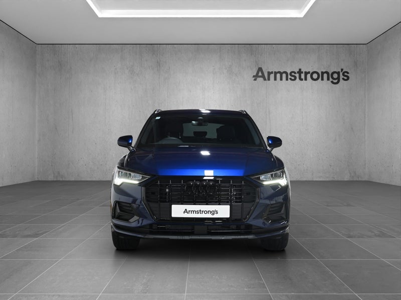 2025 Audi Q3 35 TFSI S Line image 4