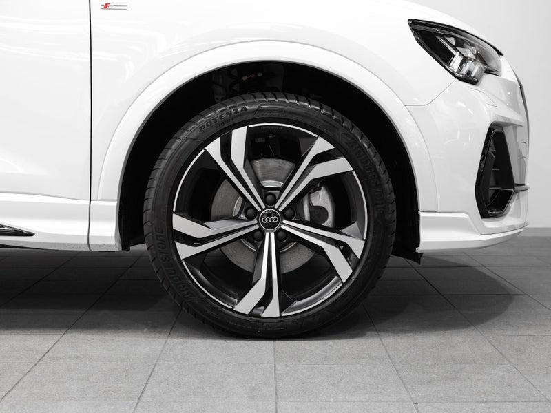 2025 Audi Q3 45 S-Line 180KW Quattro 4WD image 4
