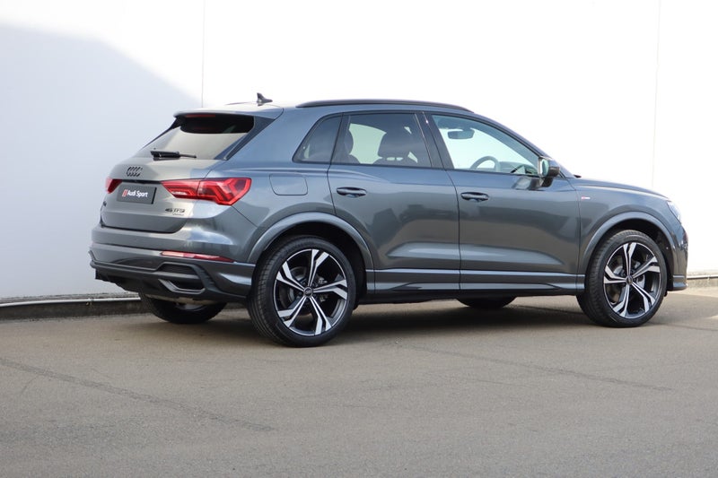 2025 Audi Q3 45 TFSI Q S Line image 2