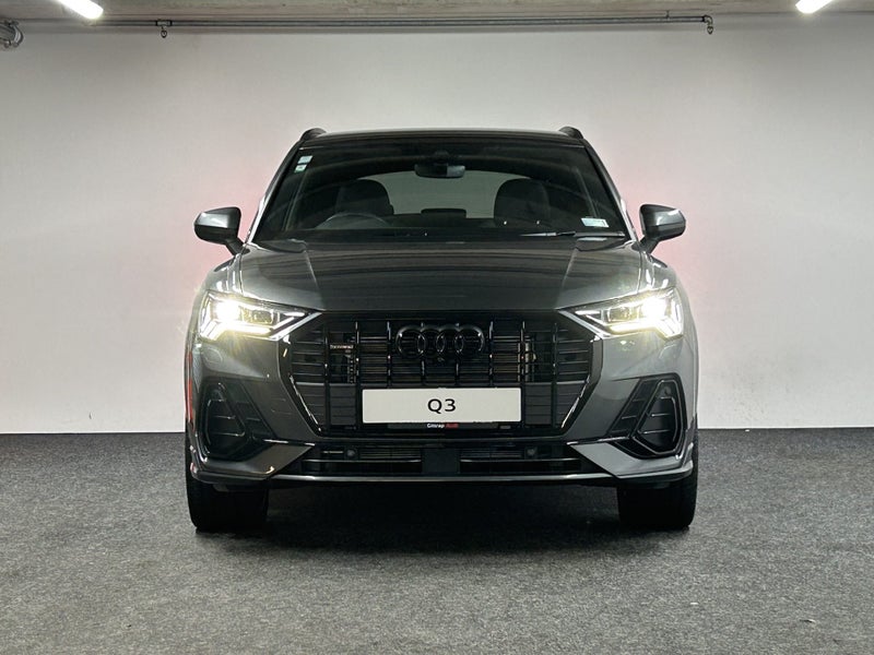 2025 Audi Q3 45 TFSI q S tronic (180 kW) image 2