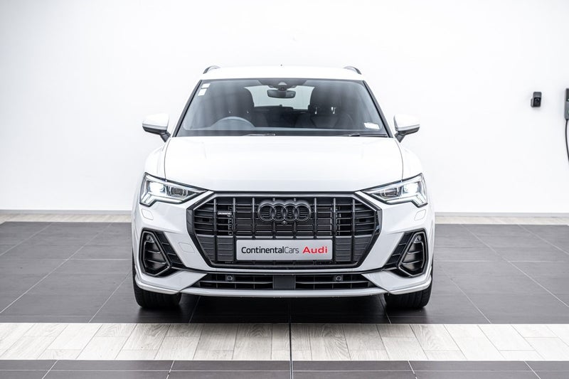 2025 Audi Q3 45 TFSI Q S TRONIC 180KW image 4
