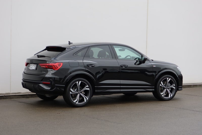2025 Audi Q3 45 TFSI Q Sportback S Line image 3