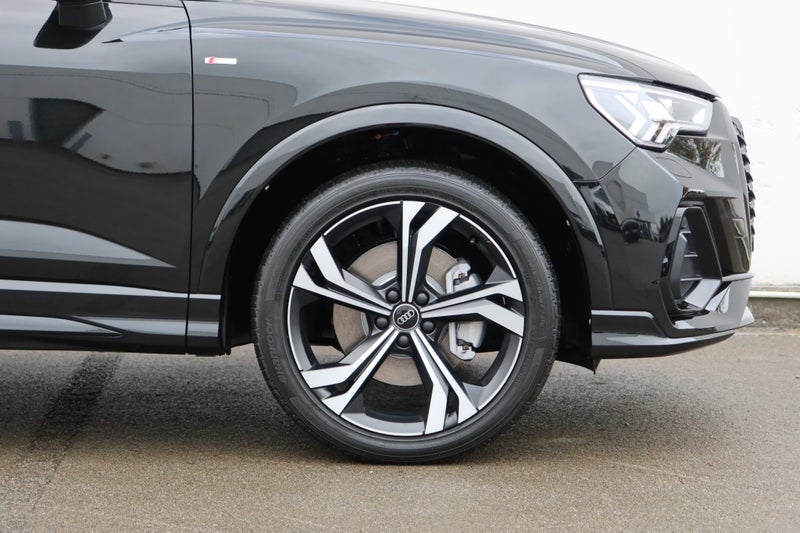 2025 Audi Q3 45 TFSI Q Sportback S Line image 4