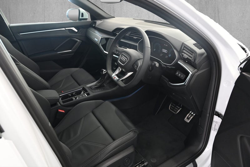 2025 Audi Q3 45 TFSI S Line Quattro image 2