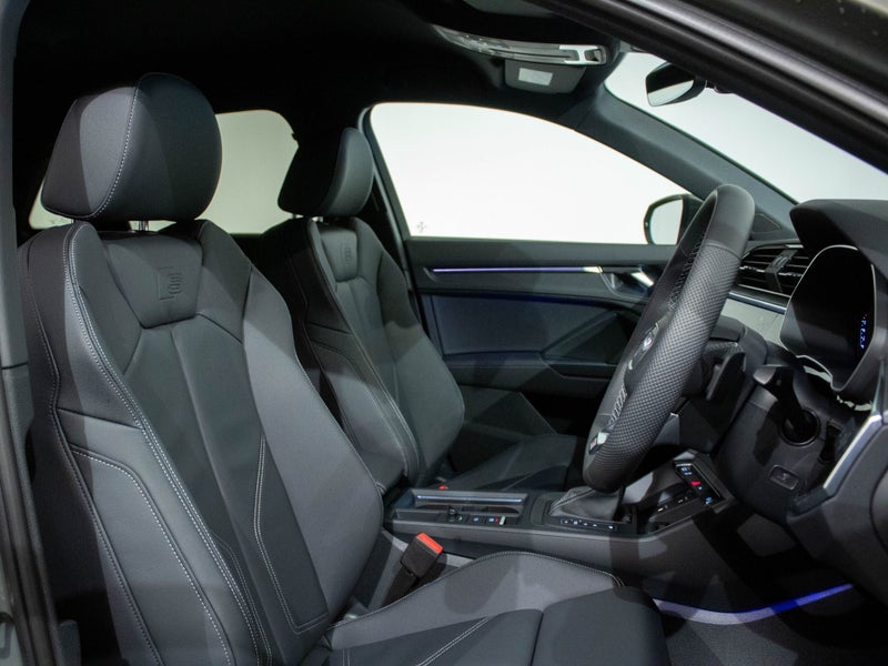 2025 Audi Q3 Dynamic Black Edition 35 TFSI 110kW image 5
