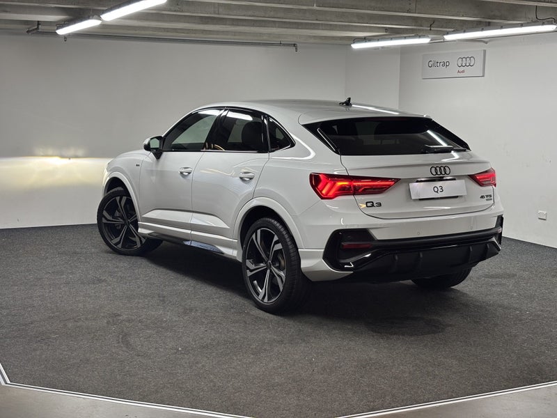 2025 Audi Q3 Sportback 45 TFSI q S tronic image 4