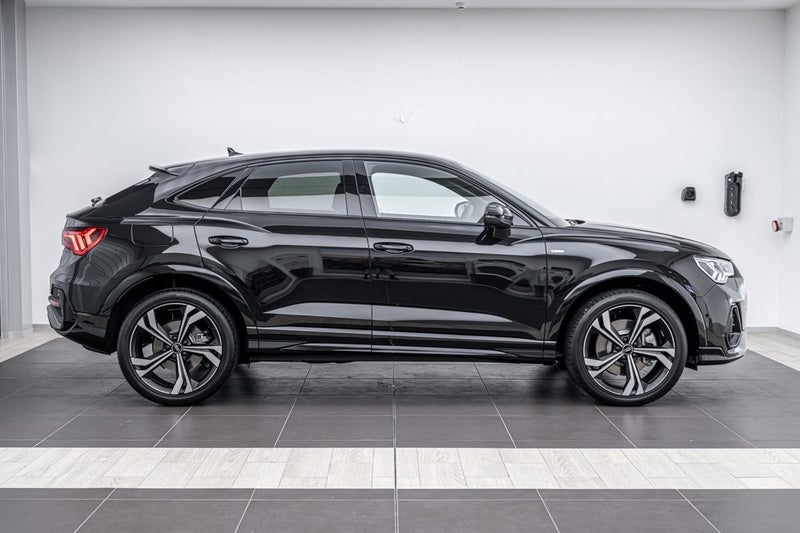 2025 Audi Q3 SPORTBACK 45 TFSI Q S TRONIC image 2