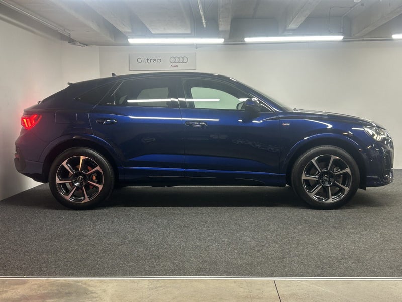 2025 Audi Q3 Sportback 45 TFSI S Tronic image 3