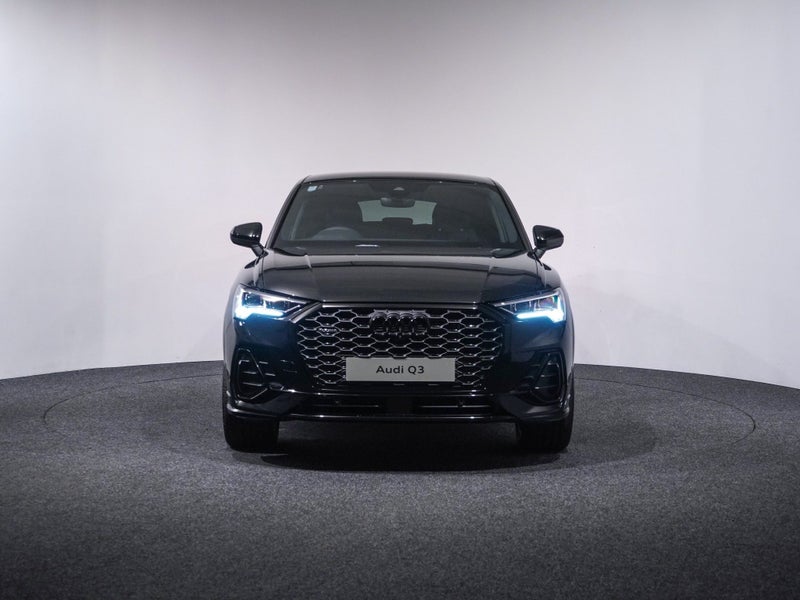 2025 Audi Q3 Sportback Dynamic Black Edition 18... image 3