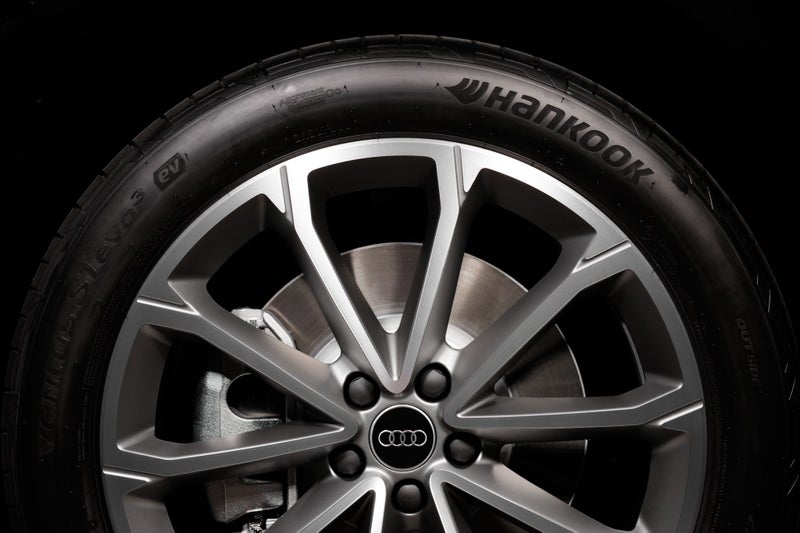 2025 Audi Q4 45 e-tron 210kW image 5