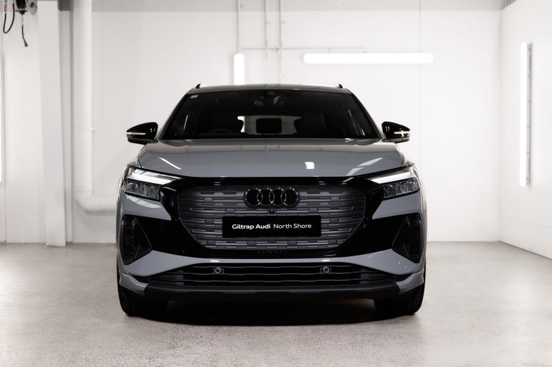2025 Audi Q4 45 e-tron 210kW image 3