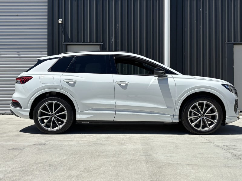 2025 Audi Q4 45 e-tron 210kW image 4