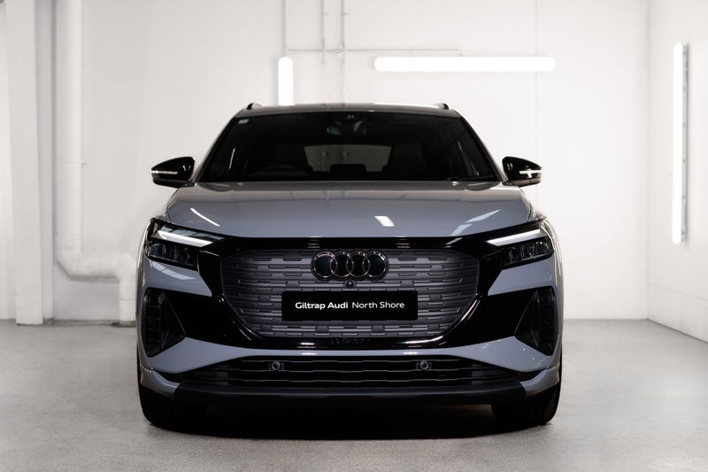 2025 Audi Q4 45 e-tron 210kW image 3