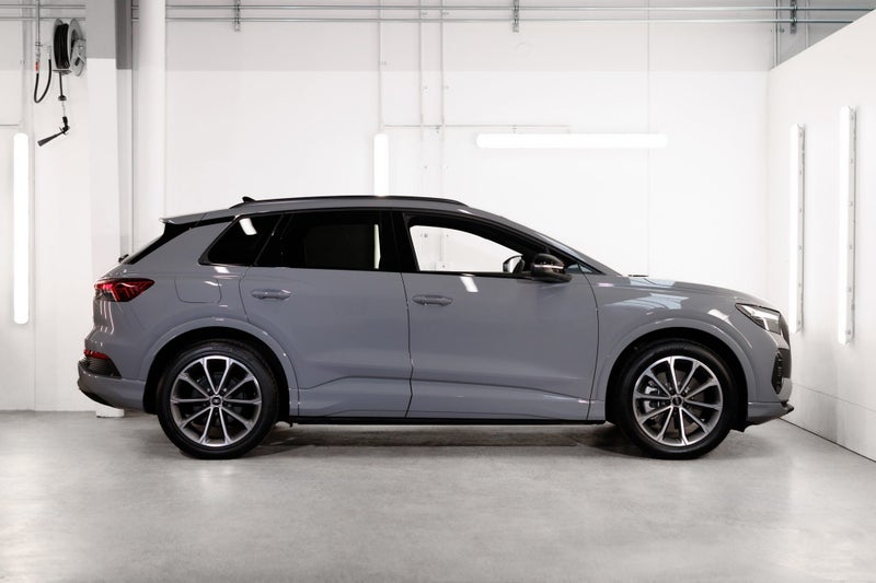 2025 Audi Q4 45 e-tron 210kW image 4