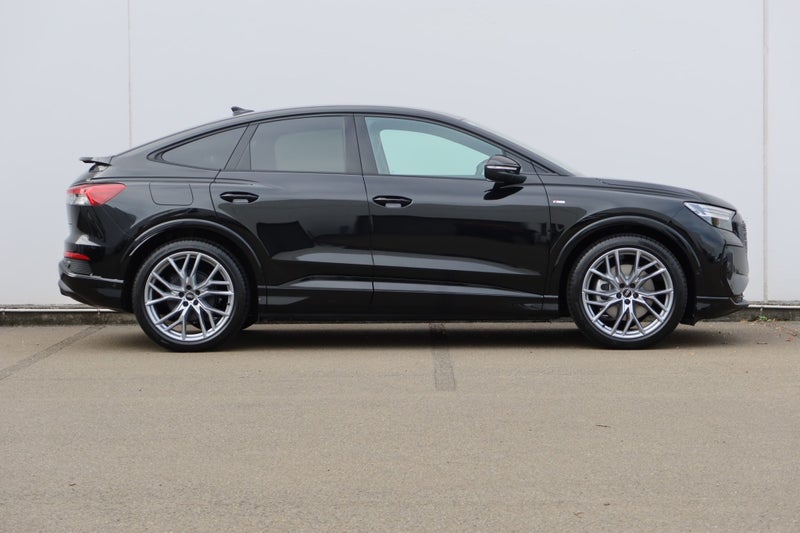 2025 Audi Q4 55 Dynamic Black Edition image 2