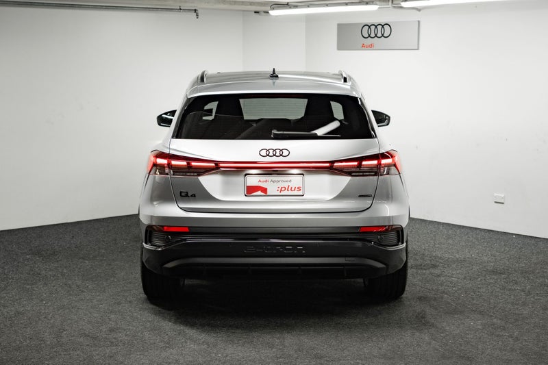 2025 Audi Q4 55 e-tron quattro 250 kW image 5