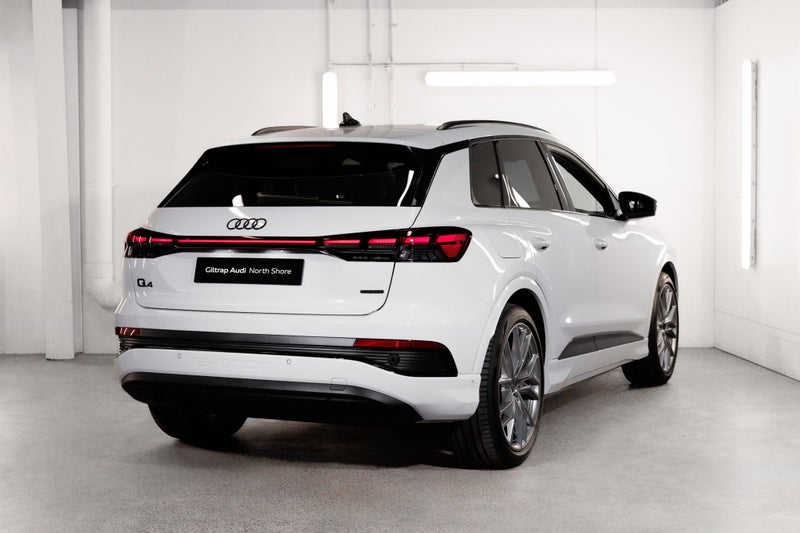 2025 Audi Q4 55 e-tron quattro 250 kW image 2