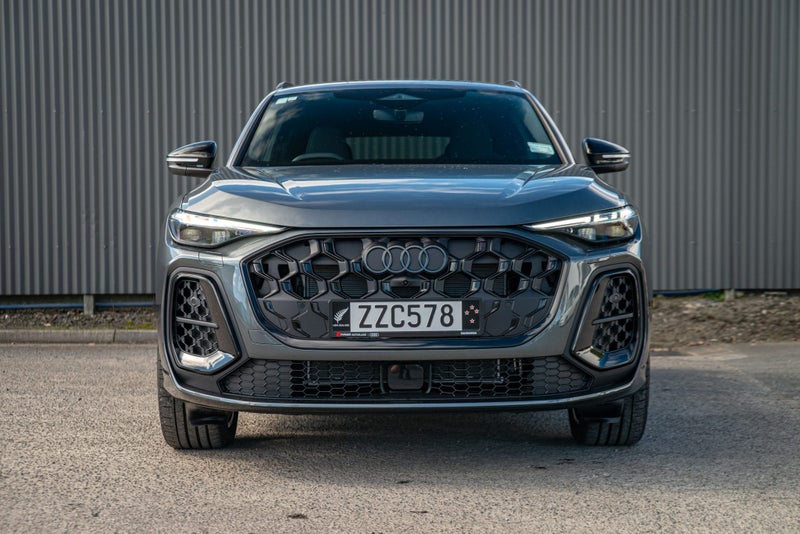 2025 Audi Q5 2.0TFSI MHEV+ S line quattro image 2