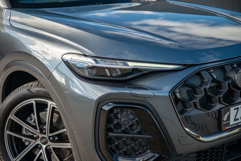 2025 Audi Q5 2.0TFSI MHEV+ S line quattro image 3